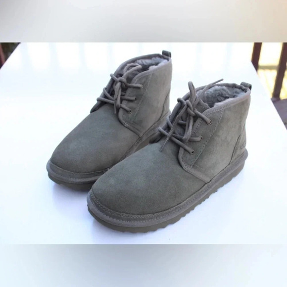 NWOT UGG Neumel boots - Picture 1 of 15